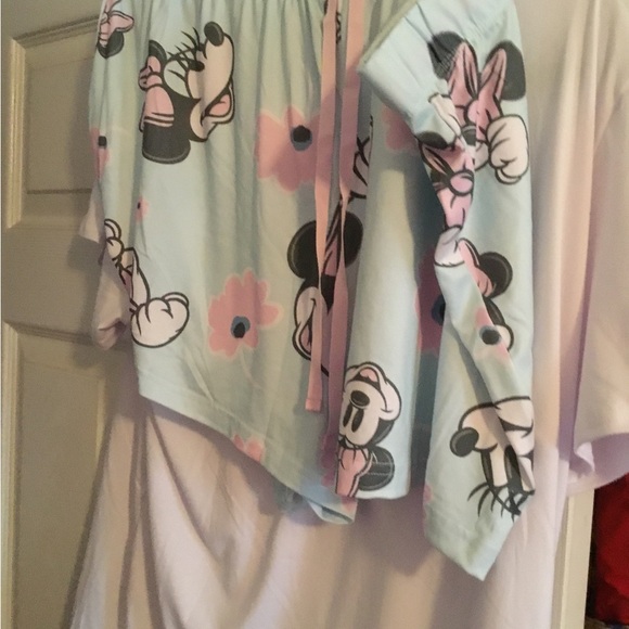 Minnie Mouse set of pajama shorts - Picture 3 of 8